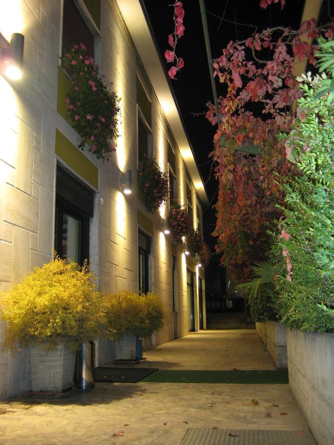 Hotel Ponte Autostrada Seriate Exteriér fotografie